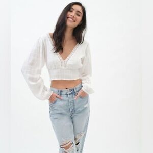 Aeropostale Long Sleeve Crochet V-Neck Peasant Boho Smocked Crop Top